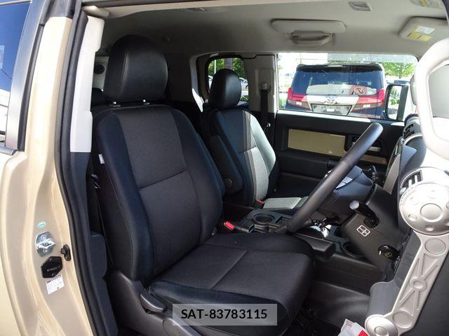 Toyota FJ CRUISER 2012-01 8883626-14