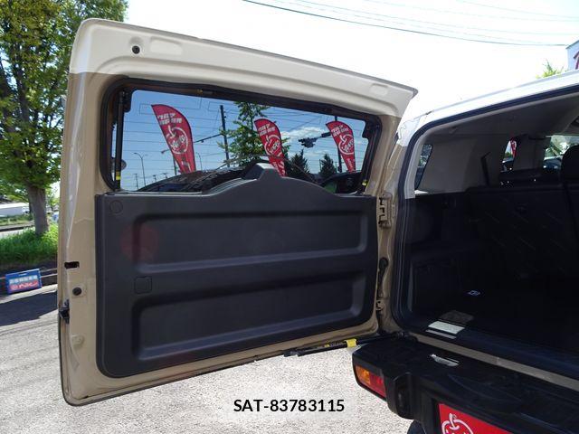 Toyota FJ CRUISER 2012-01 8883626-19