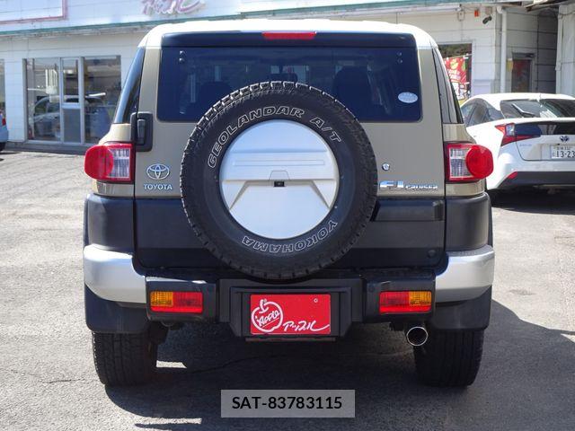 Toyota FJ CRUISER 2012-01 8883626-6