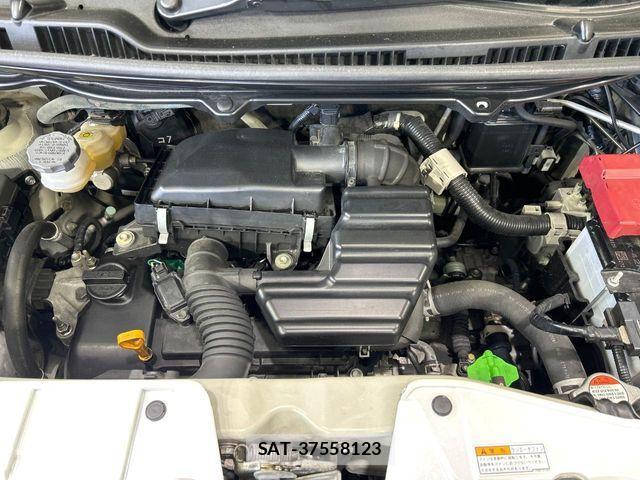 Mazda FLAIR 2017-03 4942091-17