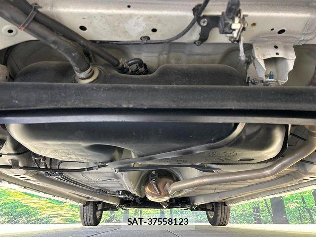 Mazda FLAIR 2017-03 4942091-18