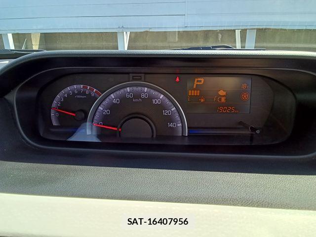 Mazda FLAIR 2017-06 6244067-3