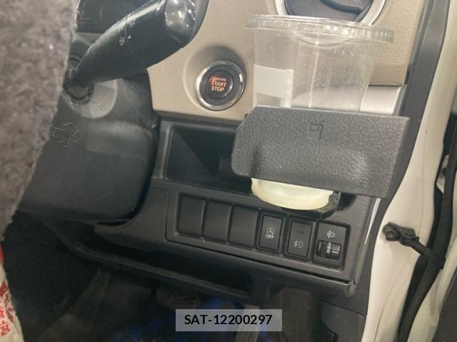 Mazda FLAIR 2013-07 7454345-11