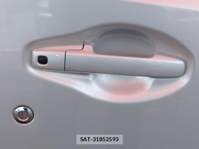 Mazda FLAIR 2018-10 7508683-10