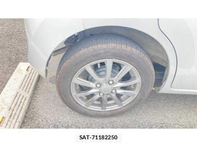Mazda FLAIR 2013-01 8035603-19