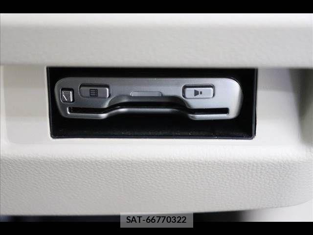 Mazda FLAIR 2018-06 8073788-5