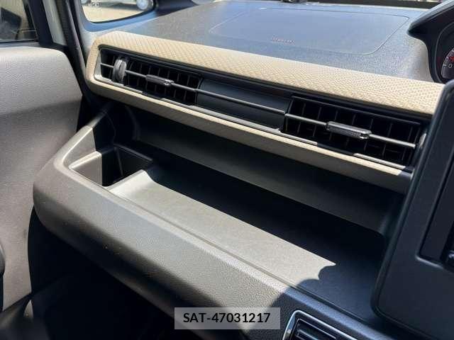 Mazda FLAIR 2022-06 8130180-20