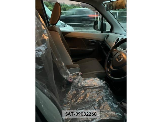 Mazda FLAIR 2013-08 8561936-11