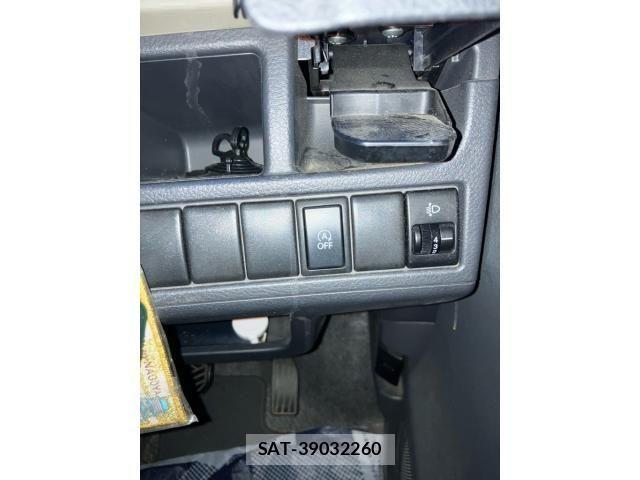 Mazda FLAIR 2013-08 8561936-15