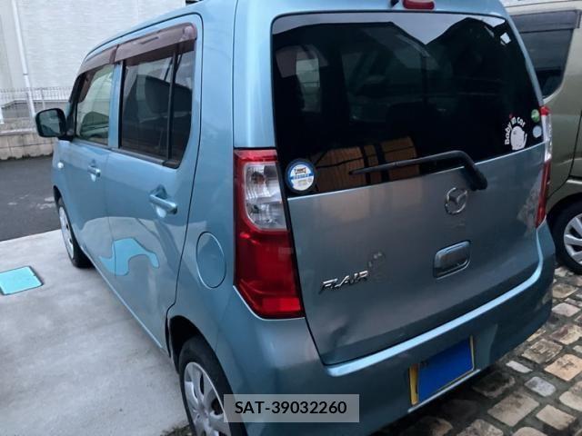 Mazda FLAIR 2013-08 8561936-3