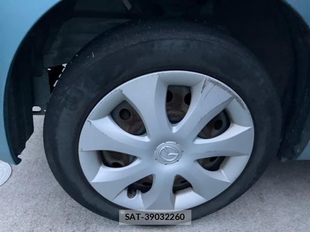 Mazda FLAIR 2013-08 8561936-7
