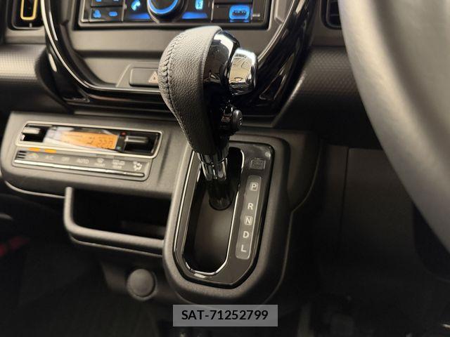 Mazda FLAIR CROSSOVER 2025-06 6611919-23