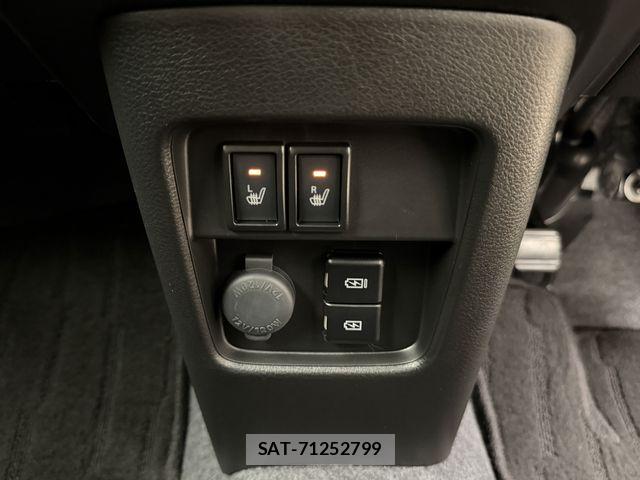 Mazda FLAIR CROSSOVER 2025-06 6611919-24
