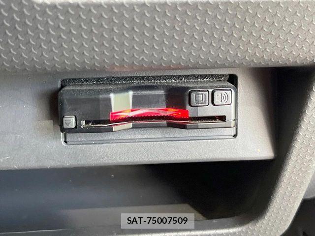 Mazda FLAIR CROSSOVER 2016-07 6641584-6