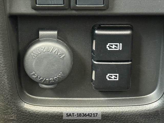 Mazda FLAIR CROSSOVER 2025-03 6751609-24