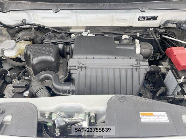 Mazda FLAIR CROSSOVER 2023-10 7218666-17
