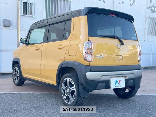 Mazda FLAIR CROSSOVER 2016-07 7271901-16
