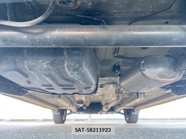 Mazda FLAIR CROSSOVER 2016-07 7271901-18