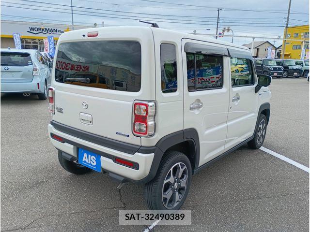 Mazda FLAIR CROSSOVER 2024-10 8230038-2