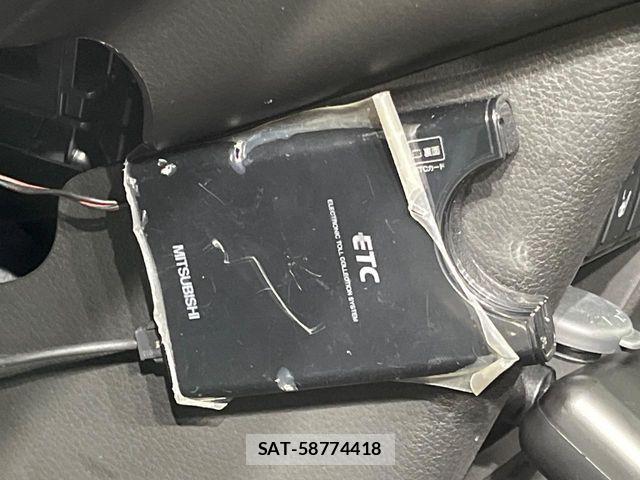 Mazda FLAIR CROSSOVER 2023-06 8335863-6