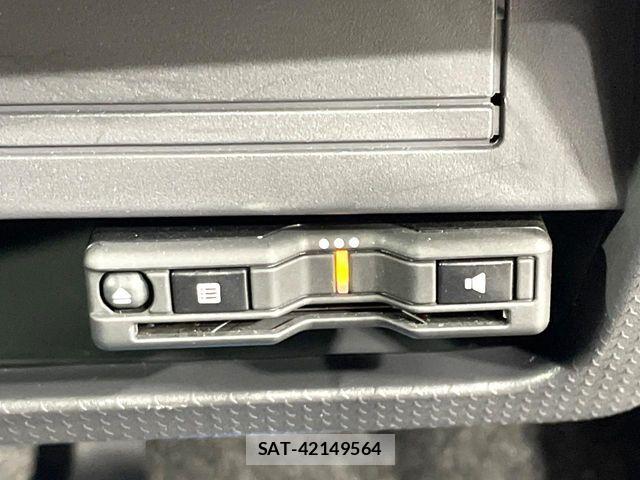 Mazda FLAIR CROSSOVER 2017-09 8849036-5
