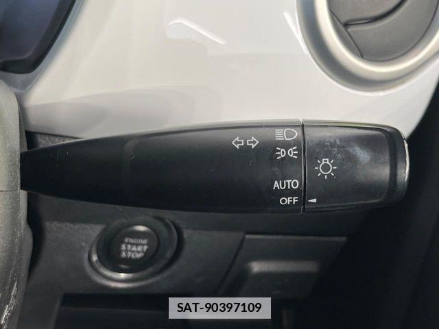 Mazda FLAIR CROSSOVER 2018-01 7723415-6