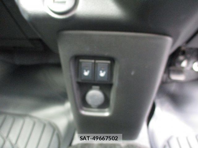 Mazda FLAIR CROSSOVER 2021-10 8035615-16