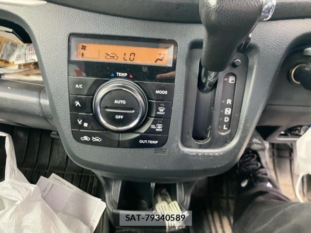 Mazda FLAIR 2013-08 7723416-25