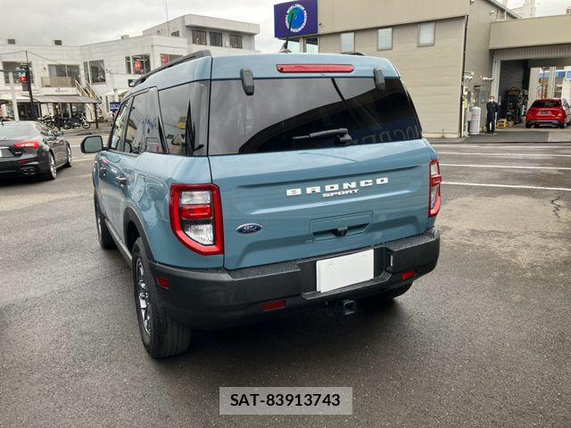 Ford BRONCO 2021-07 8829093-2