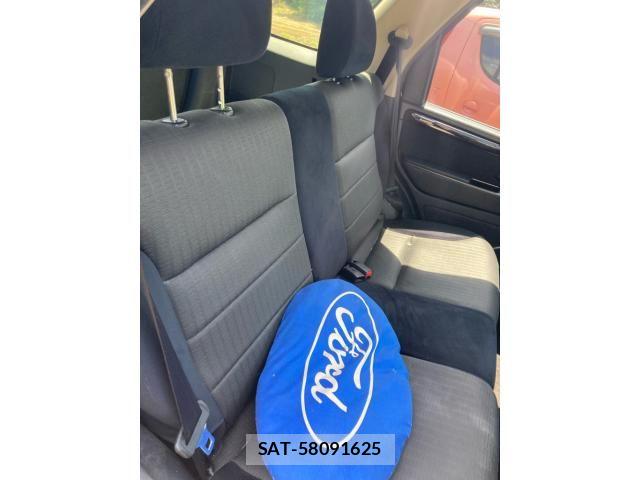 Ford Japan ESCAPE 2011-08 8561941-9
