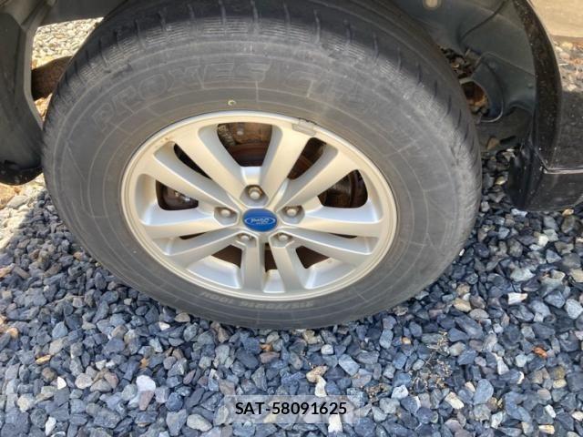 Ford Japan ESCAPE 2011-08 8561941-6