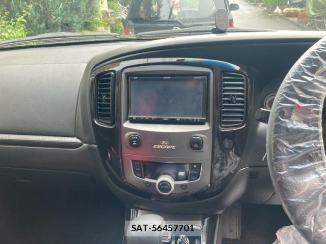 Ford Japan ESCAPE 2011-10 8871017-9