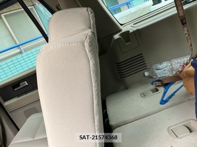 Ford EXPEDITION 2010-09 8314499-22