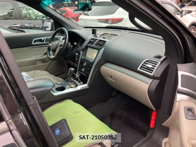 Ford EXPLORER 2011-08 8365977-12