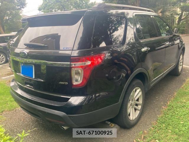 Ford EXPLORER 2015-04 8871018-2