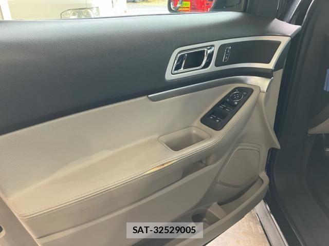 Ford EXPLORER 2015-06 7961688-10