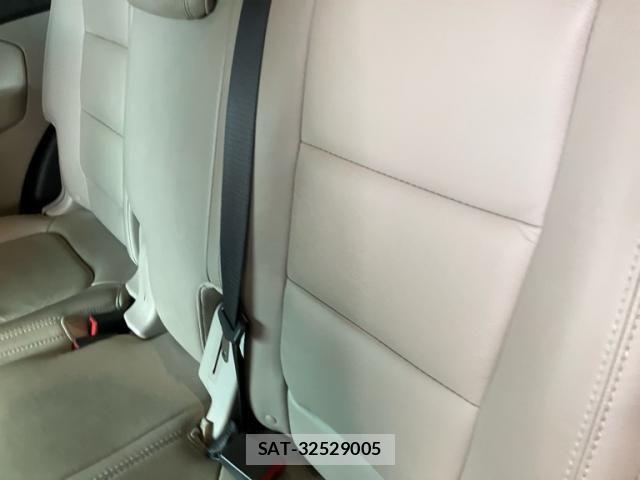 Ford EXPLORER 2015-06 7961688-16
