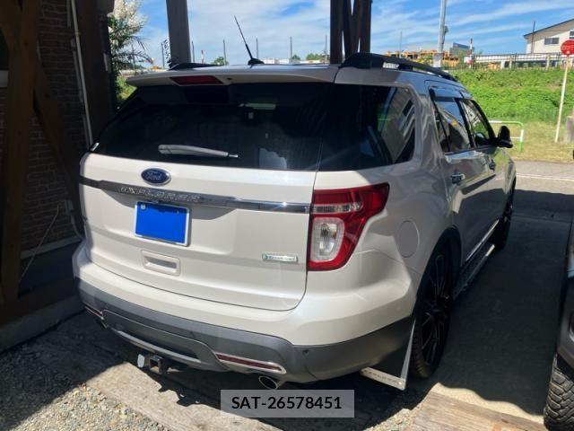 Ford EXPLORER 2014-05 8412502-4