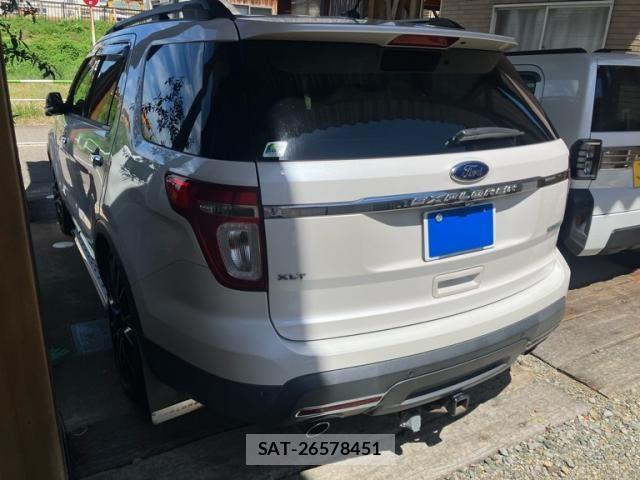 Ford EXPLORER 2014-05 8412502-5