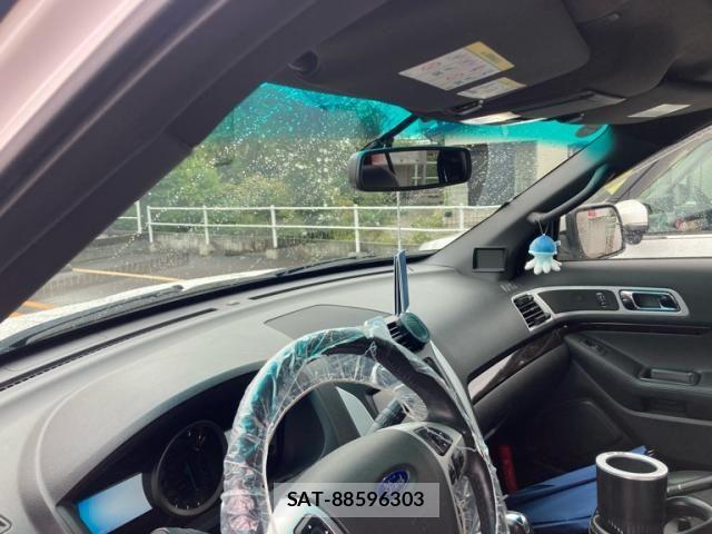 Ford EXPLORER 2014-01 8666153-20