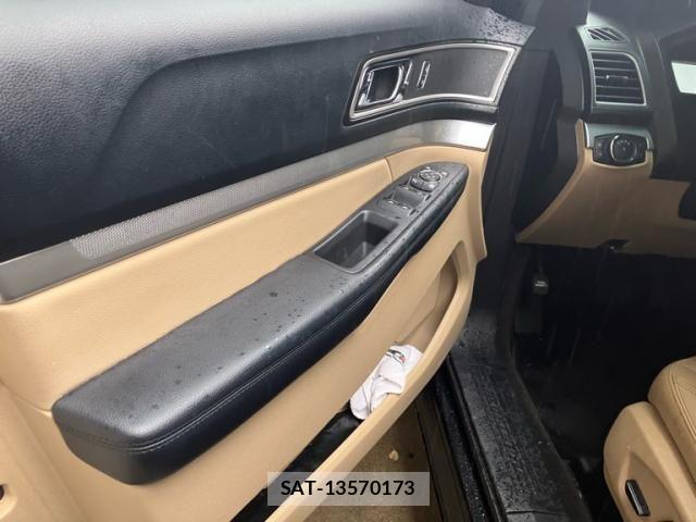 Ford EXPLORER 2016-08 8742204-12