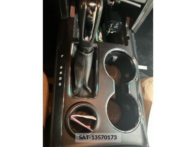Ford EXPLORER 2016-08 8742204-17