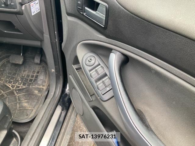 Ford KUGA 2012-02 7327103-12