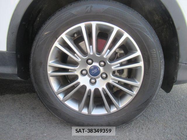 Ford KUGA 2015-12 7357805-12