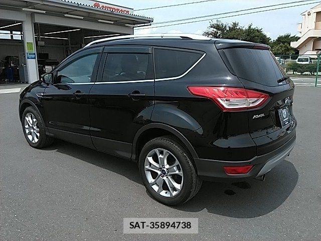 Ford KUGA 2015-08 7876518-17