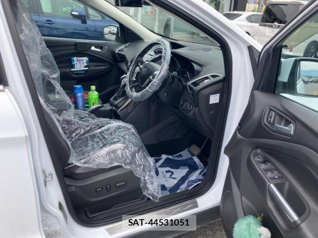 Ford KUGA 2015-07 8145823-13