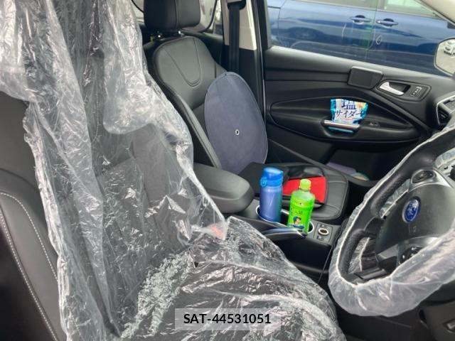 Ford KUGA 2015-07 8145823-14