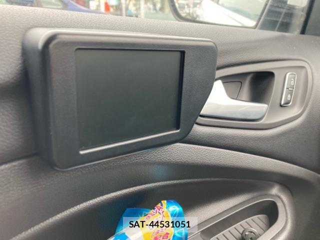 Ford KUGA 2015-07 8145823-27