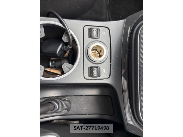Ford KUGA 2013-09 8207549-21