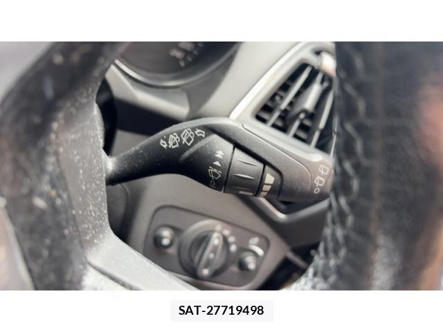 Ford KUGA 2013-09 8207549-28